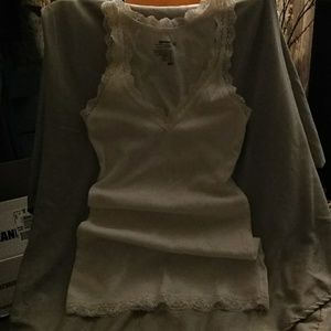 Never worn XS womens sleeveless tshirt